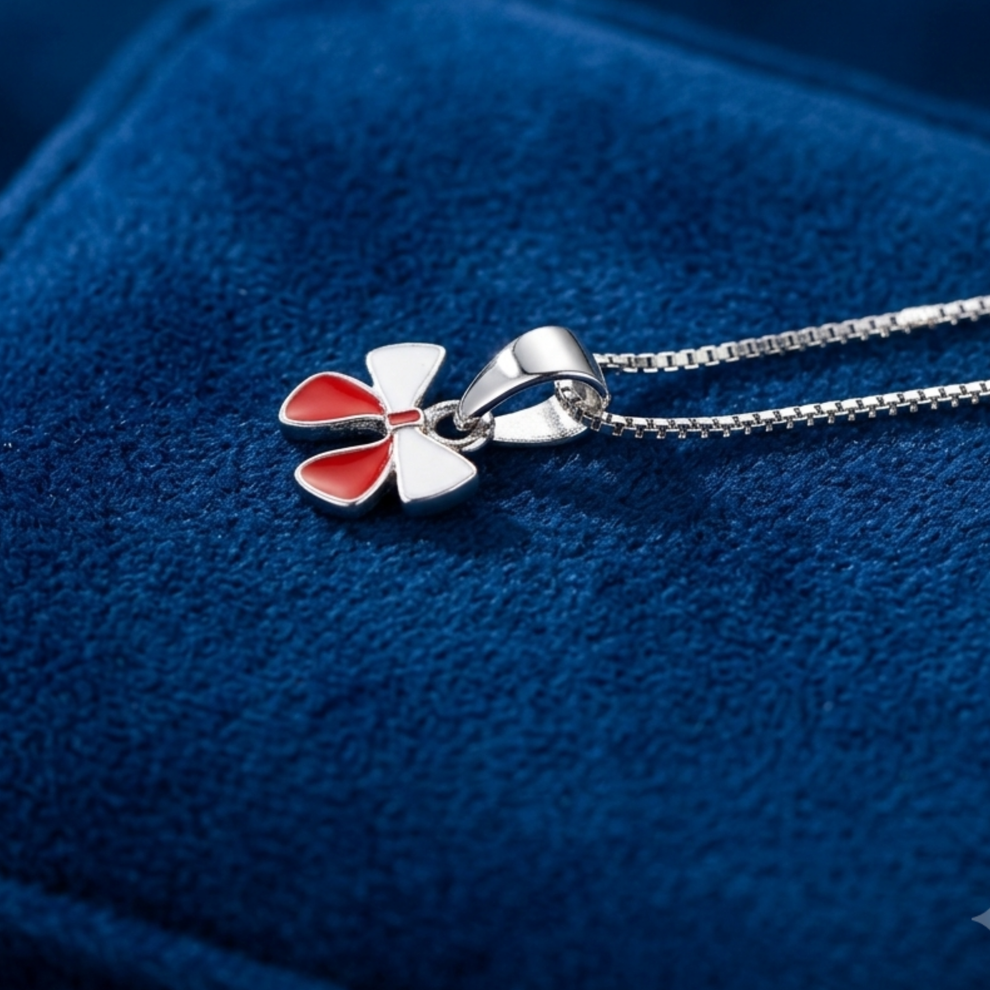 Elegant Bow Pendant Necklace