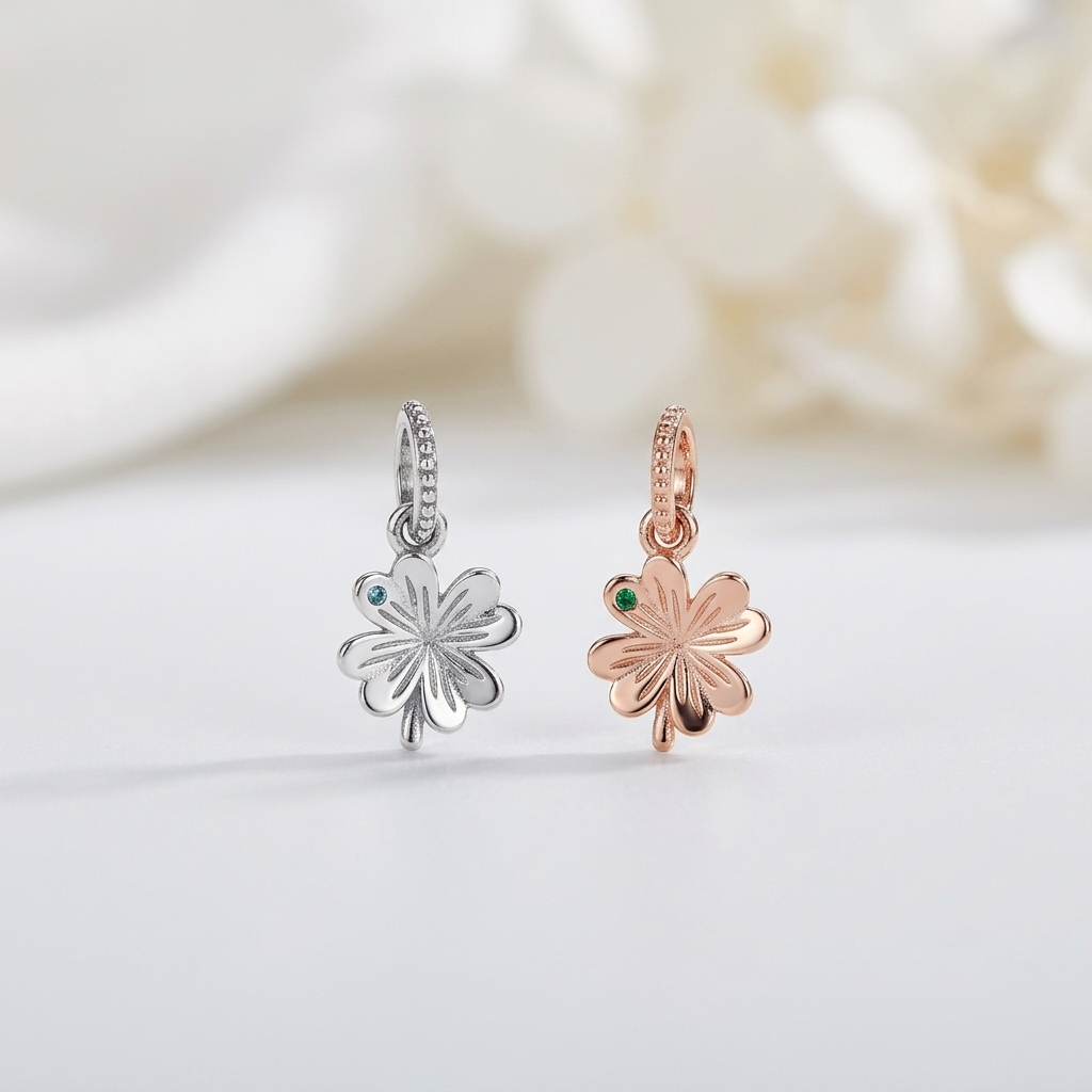 Four-Leaf Clover Pendant Set