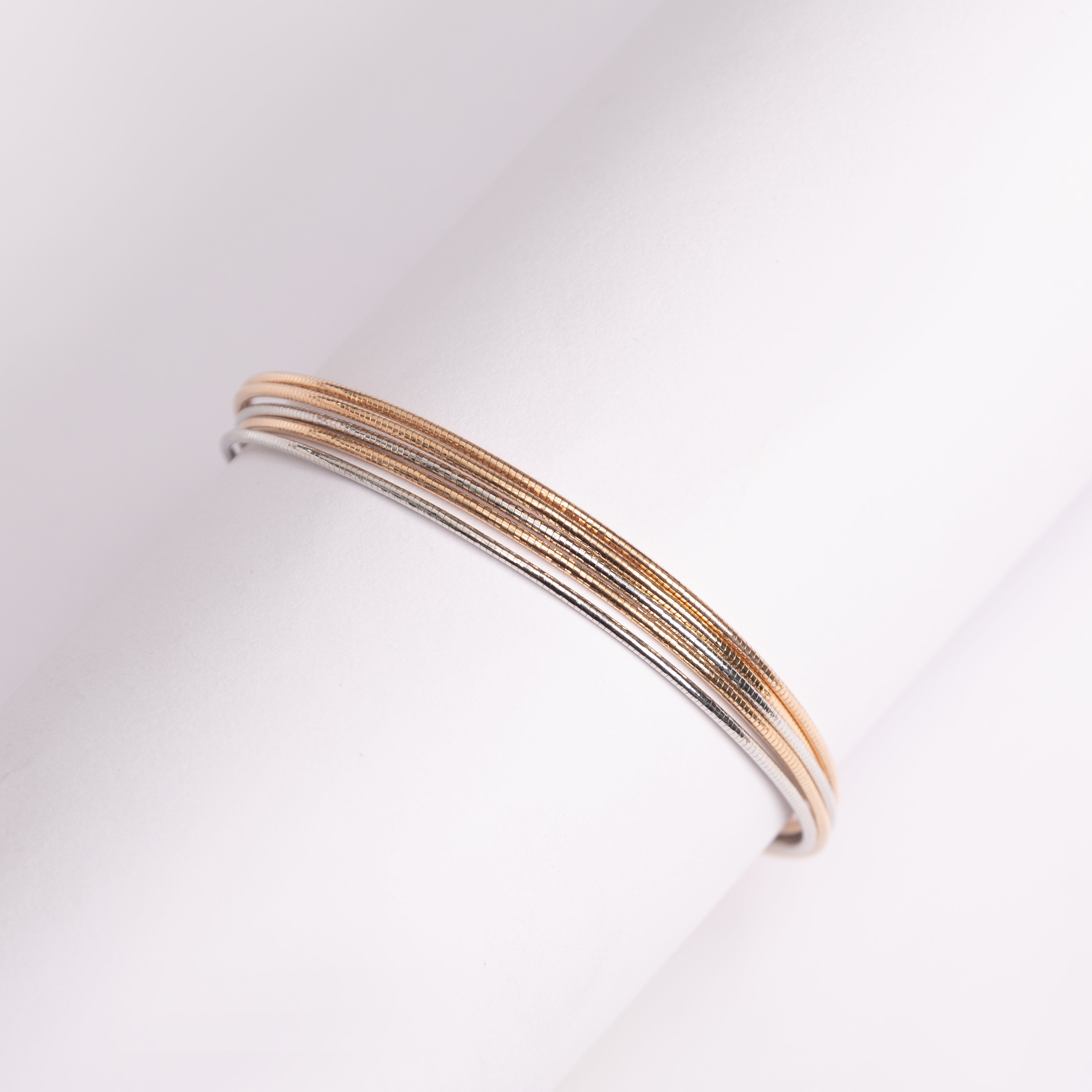 Elegant three color Bracelet