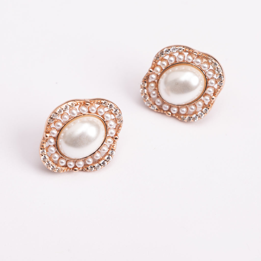 Royal Pearl Stud Earrings